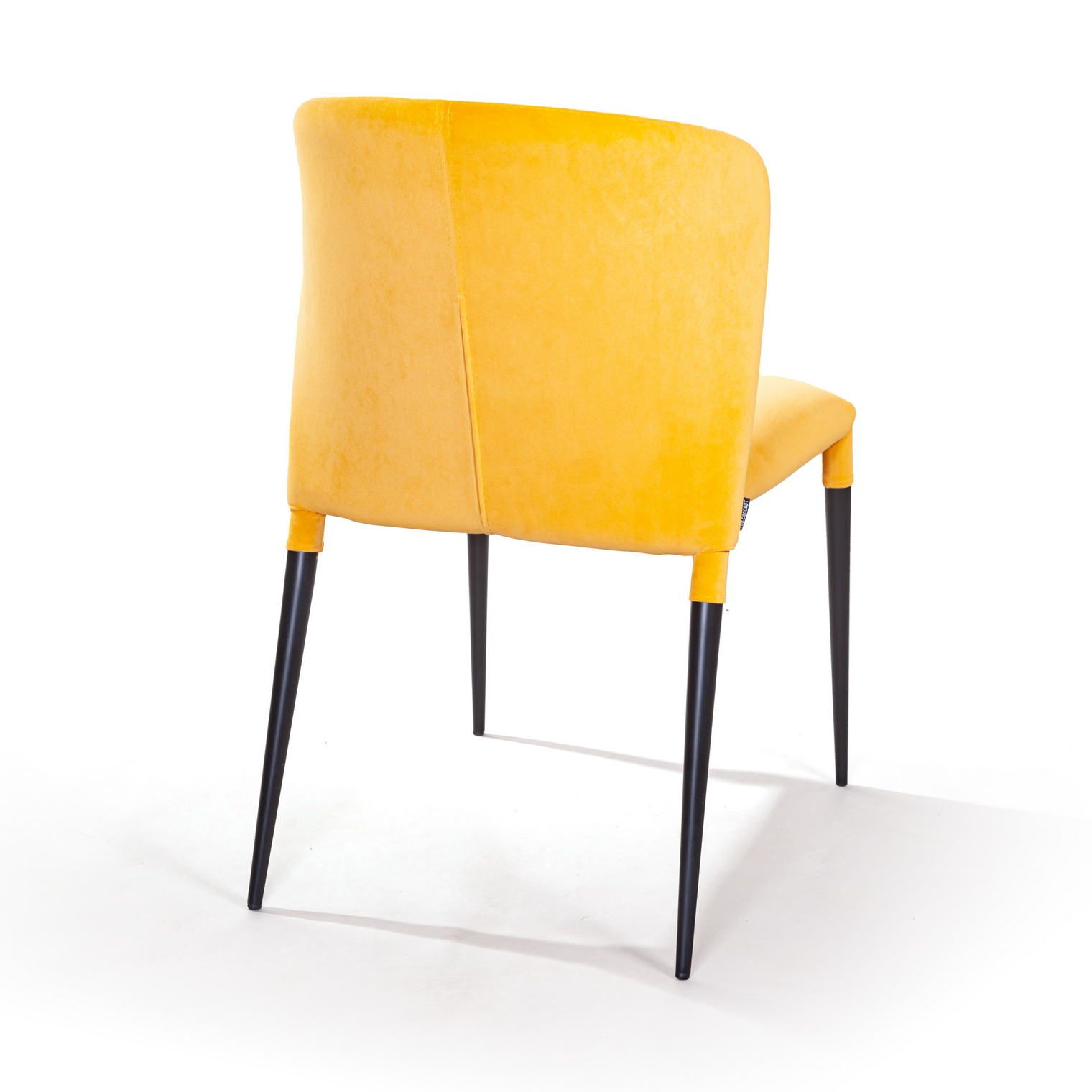 Стул Альберт в шортиках, горчичный