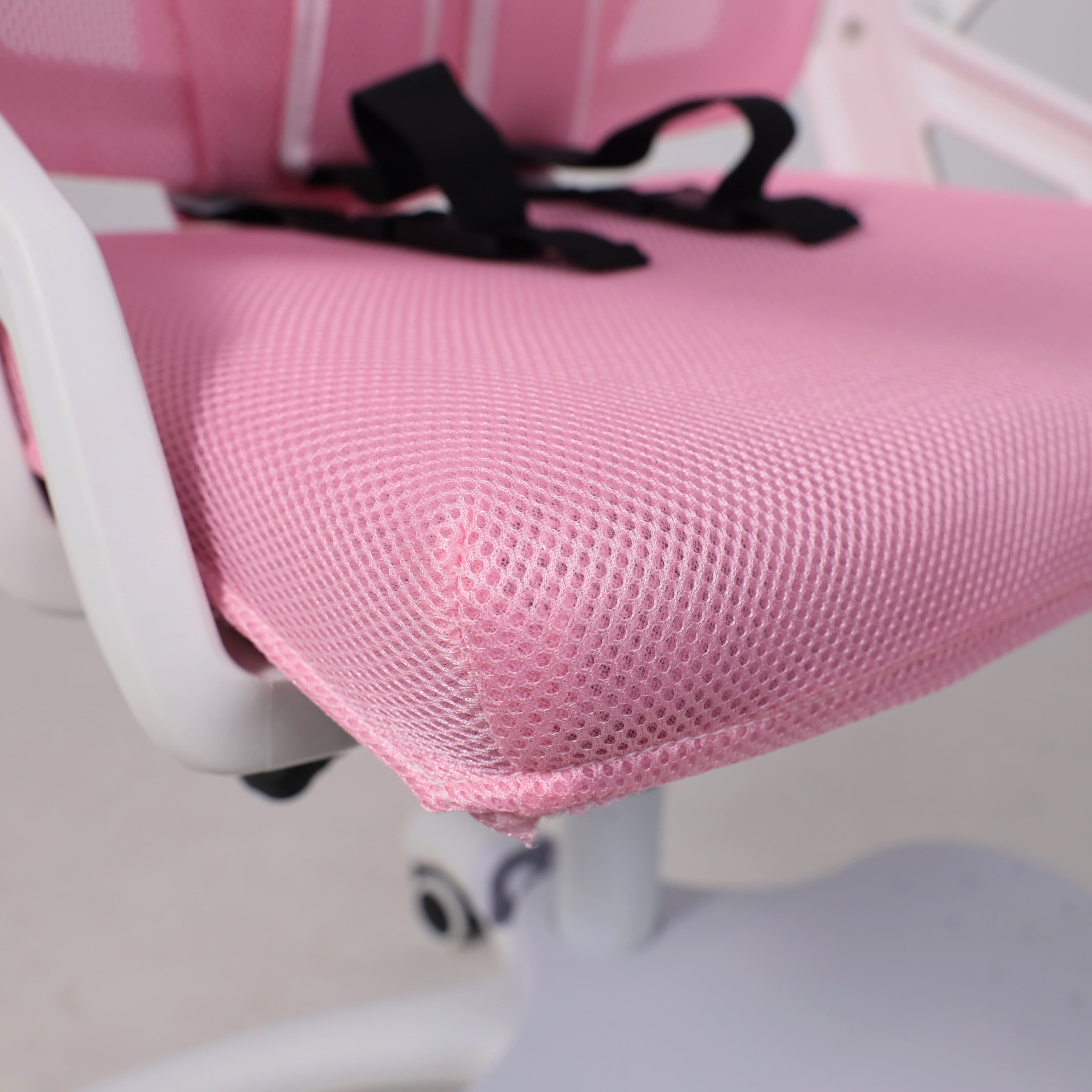 Кресло поворотное Moon, розовый, сетка