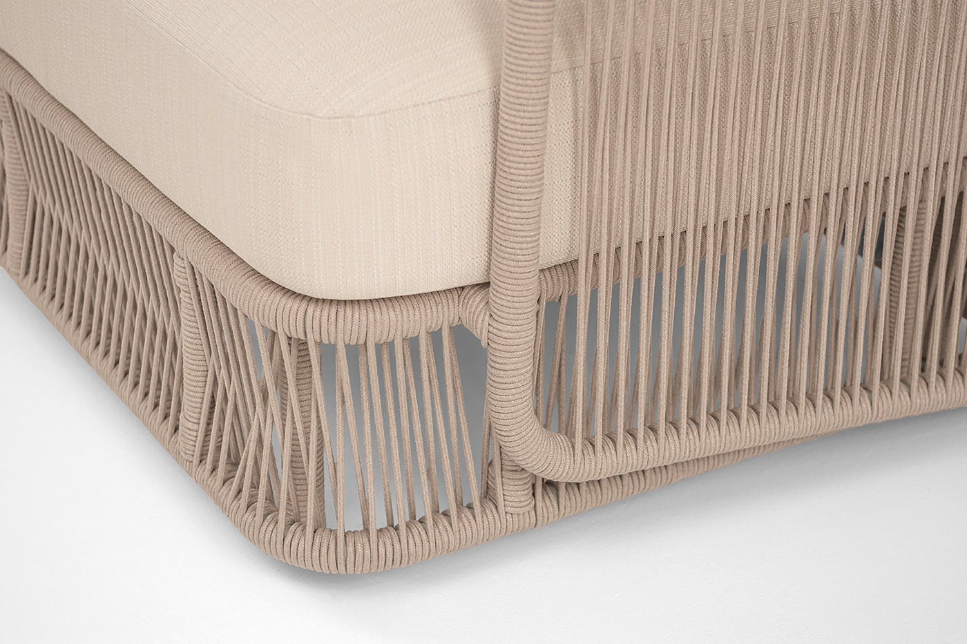 "Альбано" кресло плетеное из роупа