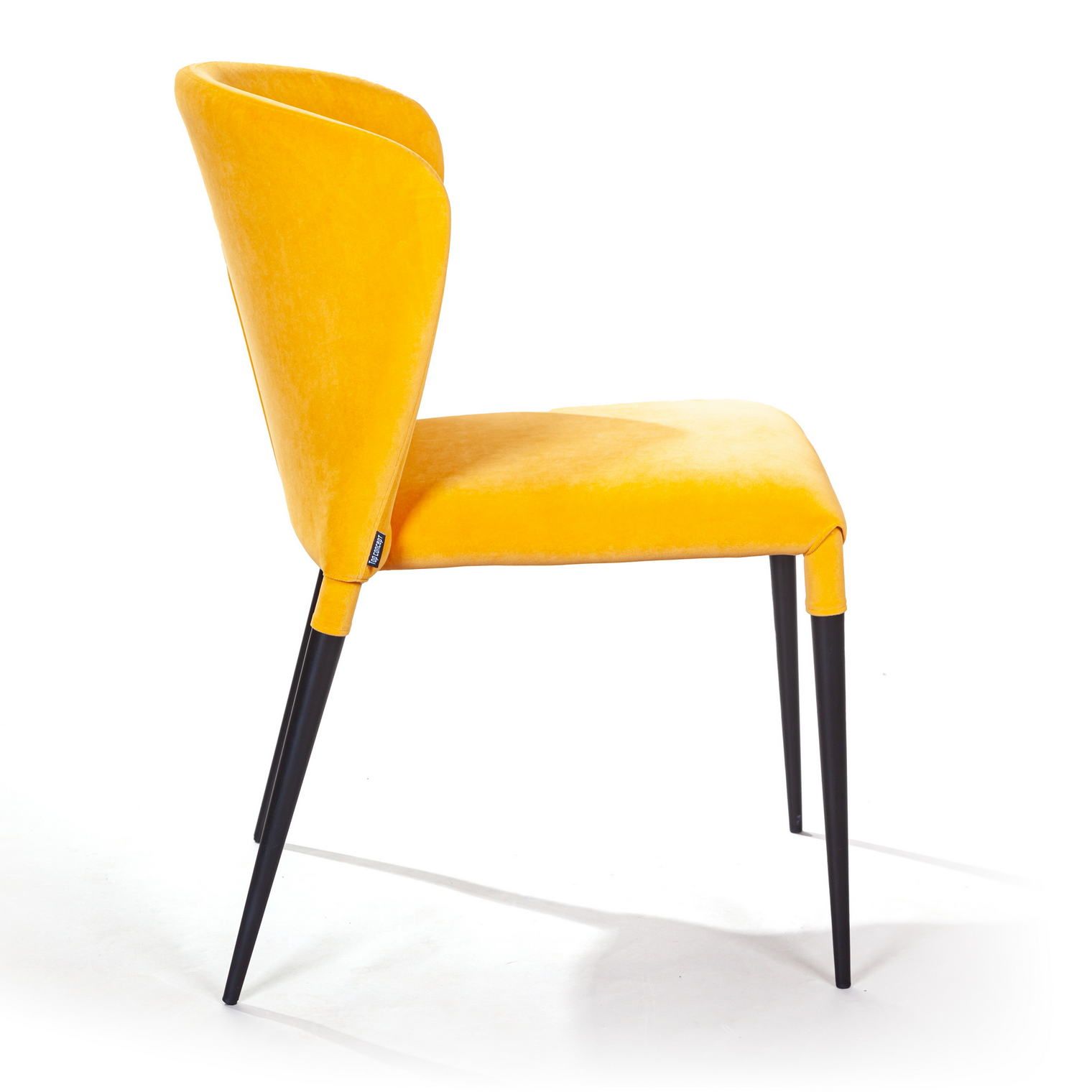 Стул Альберт в шортиках, горчичный