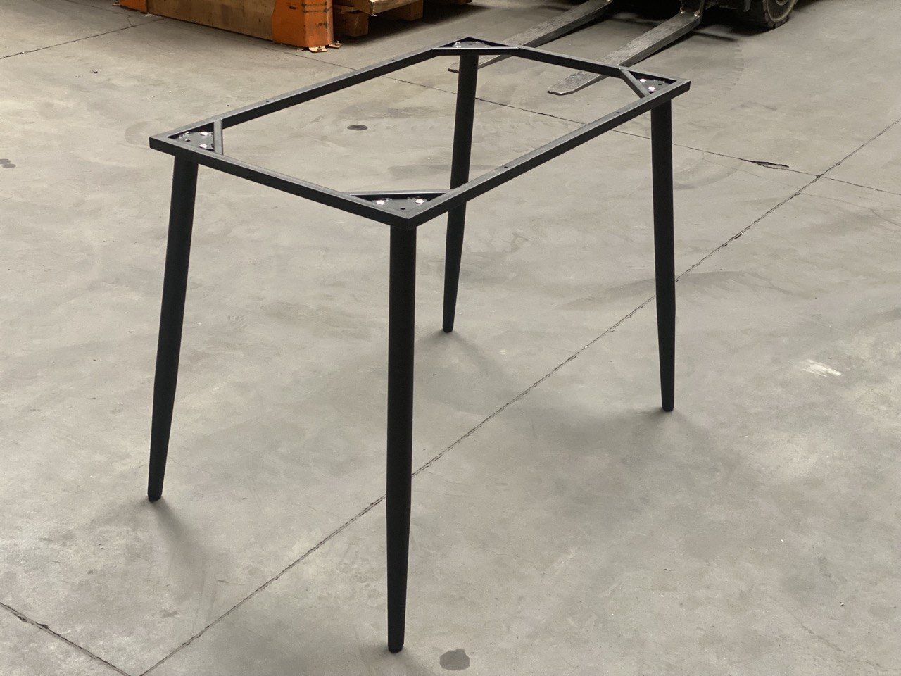 Подстолье 1079EM