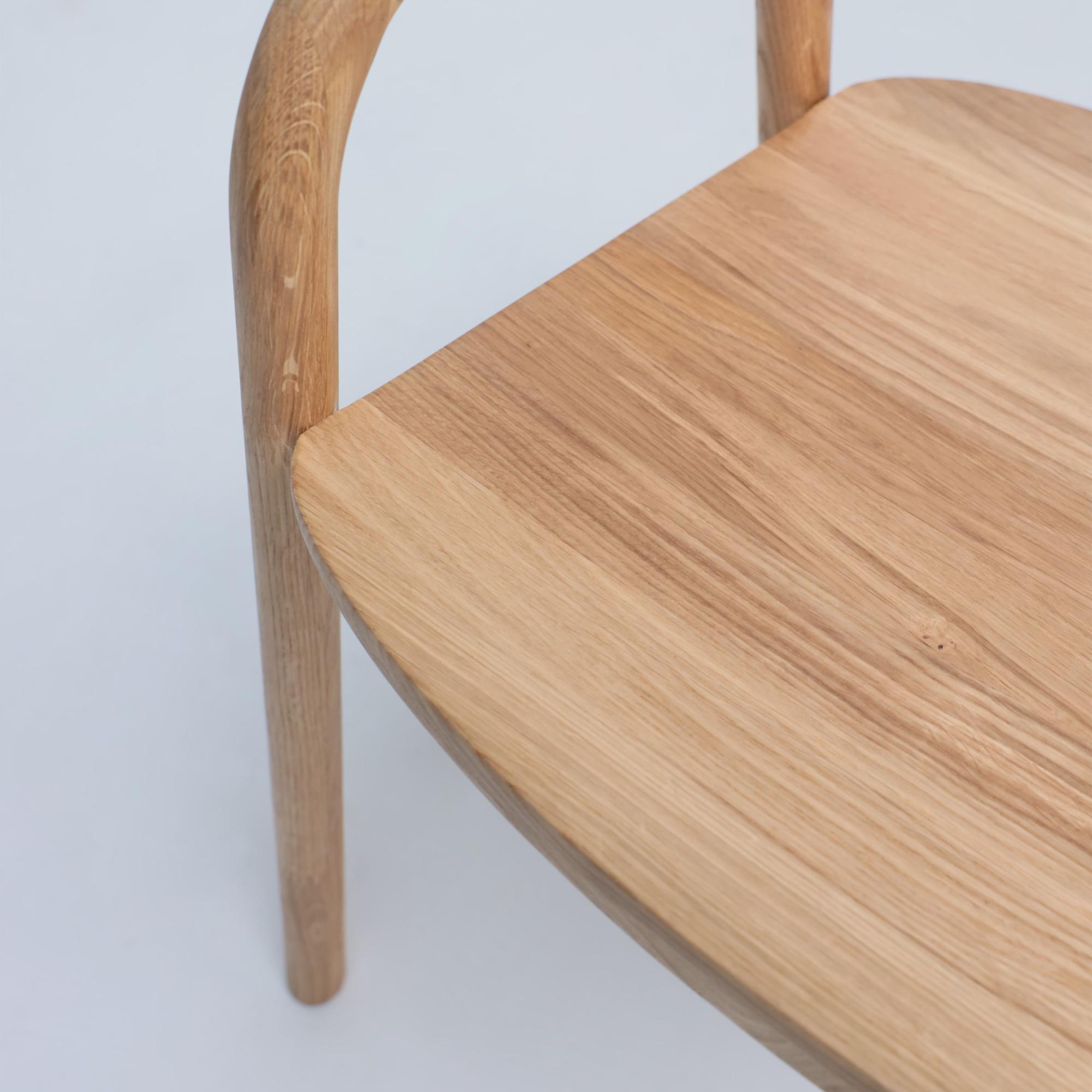 Стул Био, покрытие бесцветное, массив дуба