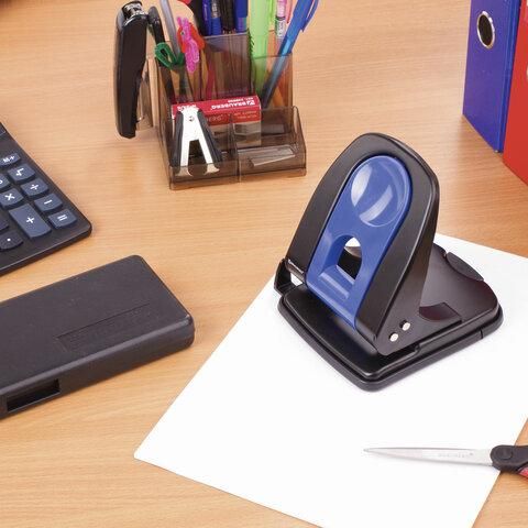 Дырокол металлический BRAUBERG "Office Expert", до 35 листов, черно-синий, 228605 цена 1 400 ₽ Дырокол металлический BRAUBERG "Office Expert", до 35 листов, черно-синий, 228605