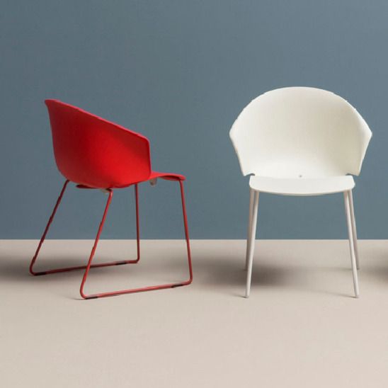 Кресло пластиковое Форта, красный