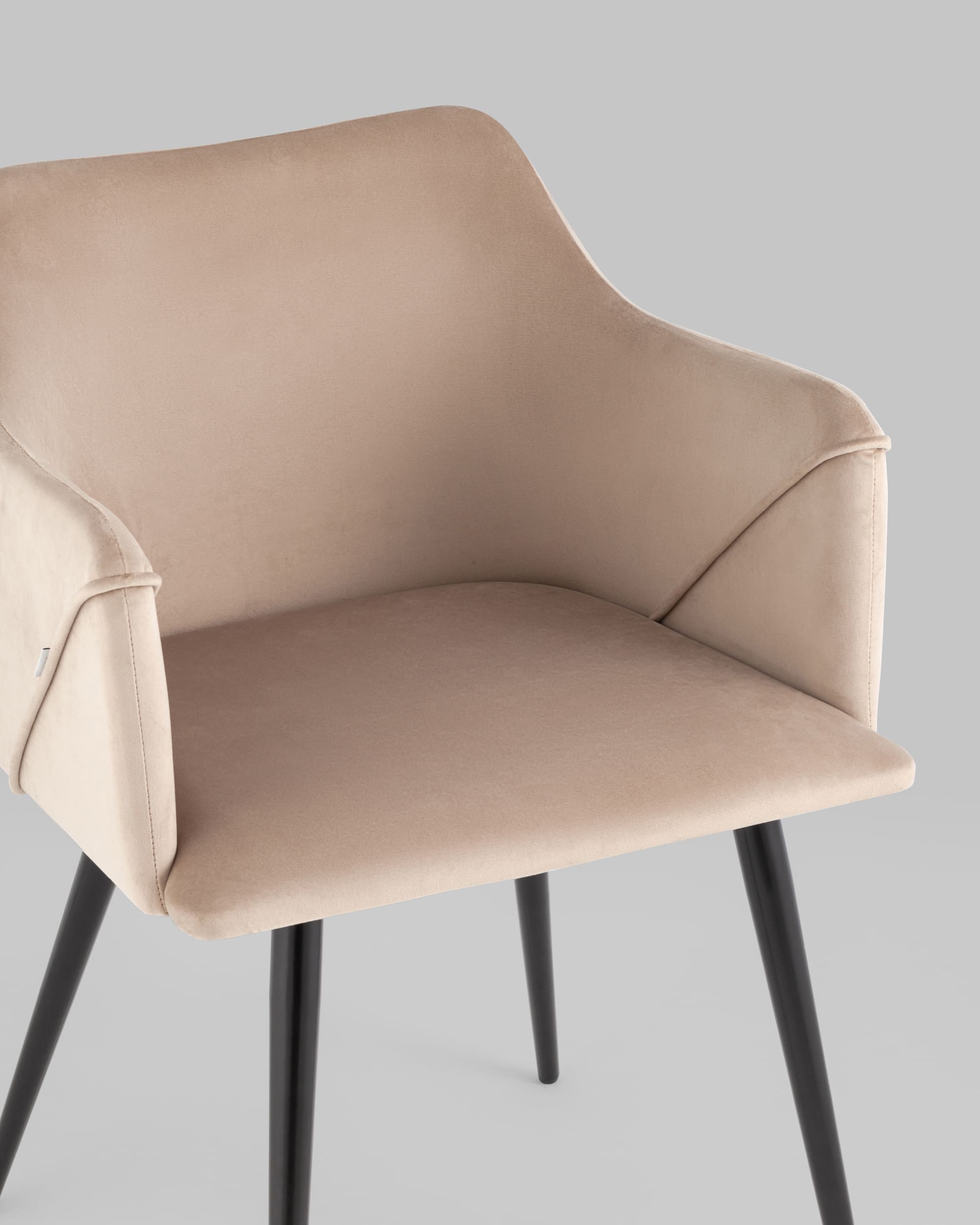 Стул с подлокотниками Джоэл велюр бежевый