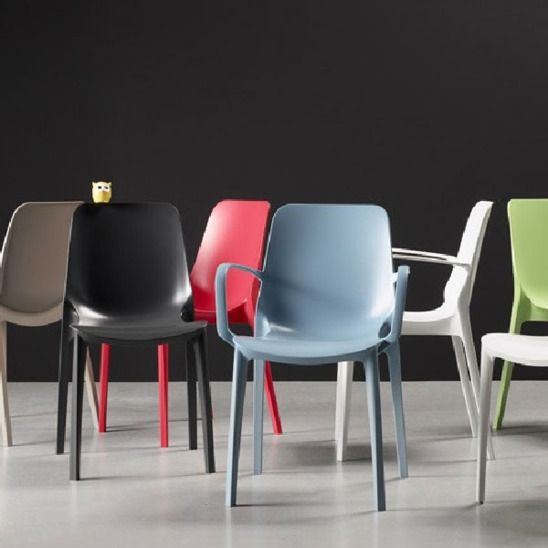 Кресло пластиковое Морело, красный