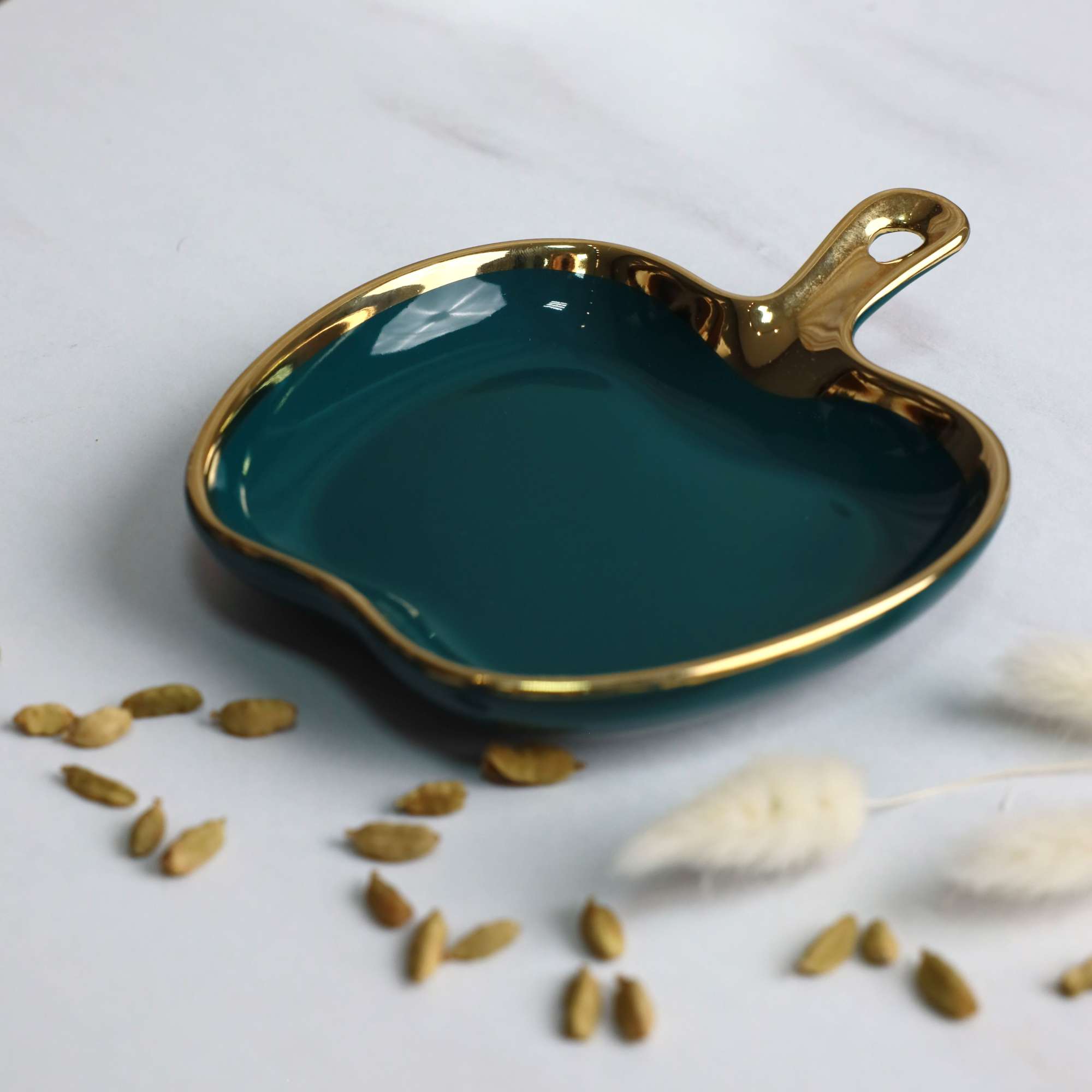 Блюдо фигурное MOONSHINE, керамика, темно-зеленый+золото, 18см