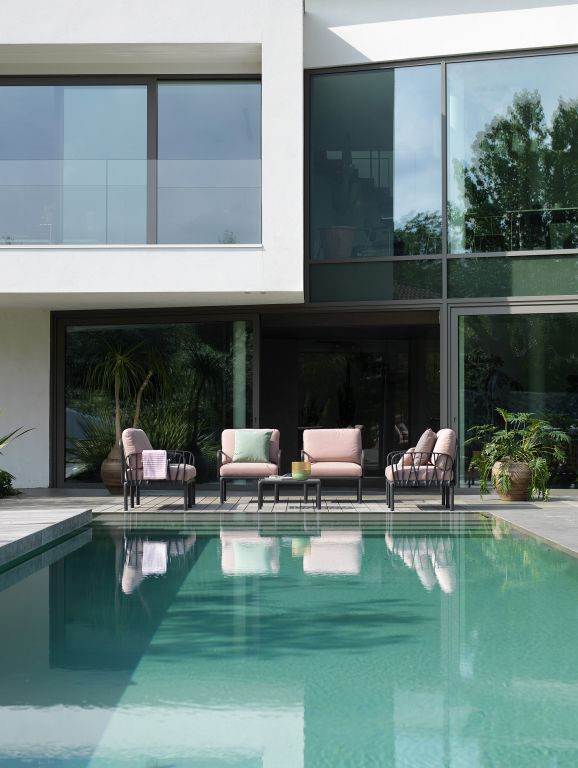 Столик пластиковый кофейный Komodo Tavolino антрацит