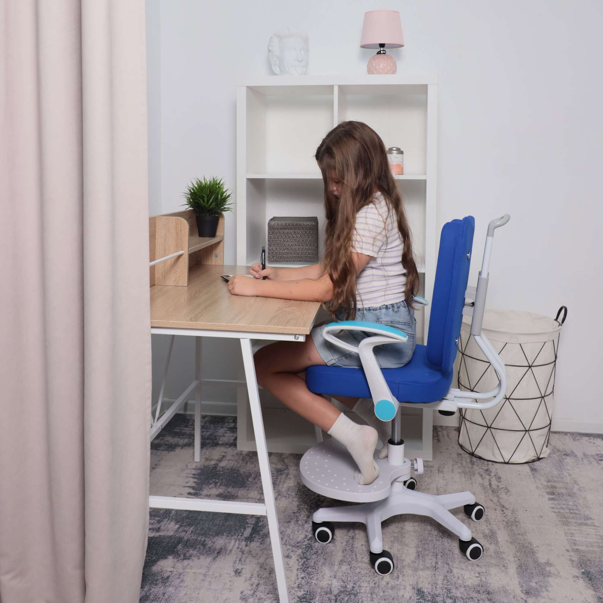 Кресло поворотное Pegas, синий, ткань