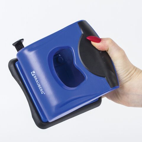 Дырокол BRAUBERG "Ergo Line", до 30 листов, сине-черный, 22хххх цена 740 ₽ Дырокол BRAUBERG "Ergo Line", до 30 листов, сине-черный, 22хххх