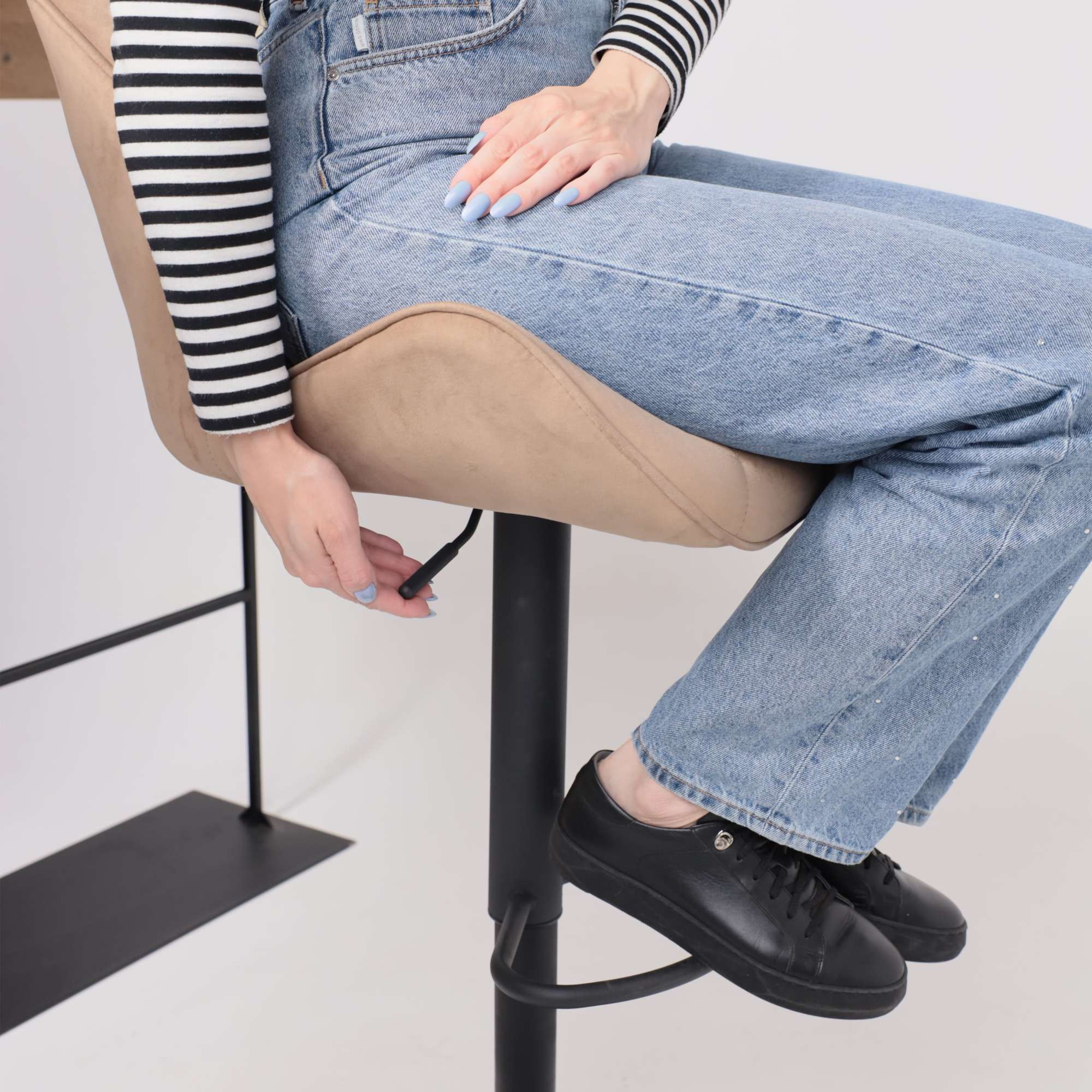 Стул барный Berlin, капучино, велюр