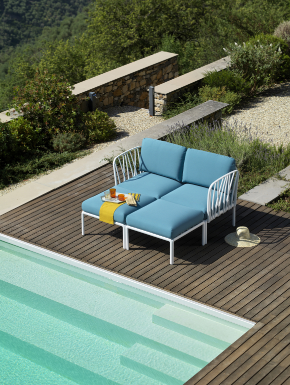 Кресло пластиковое с подушками Komodo Poltrona белый, синий