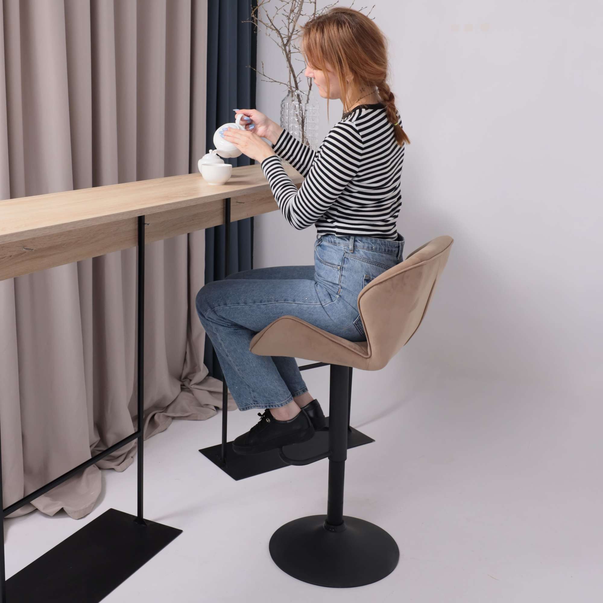 Стул барный Berlin, капучино, велюр