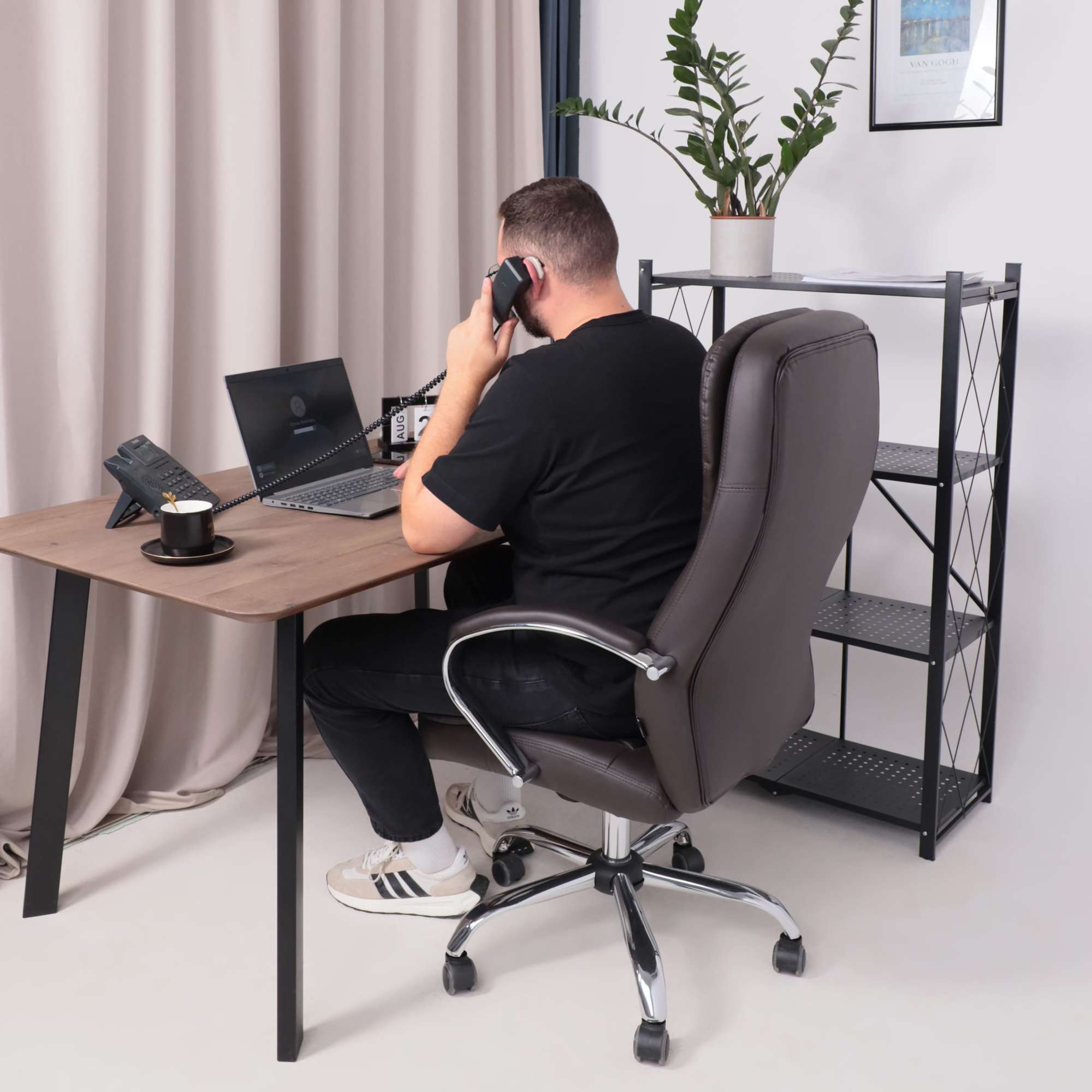 Кресло поворотное Richard New, коричневый, экокожа