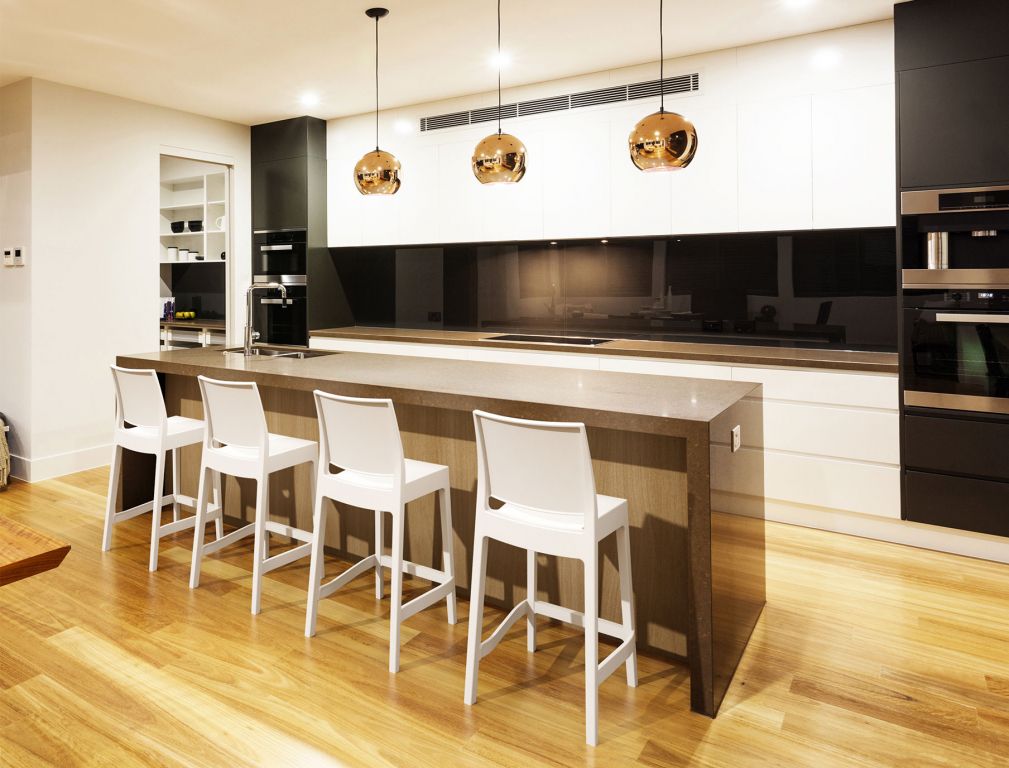 Стул пластиковый полубарный Maya Bar 65 белый