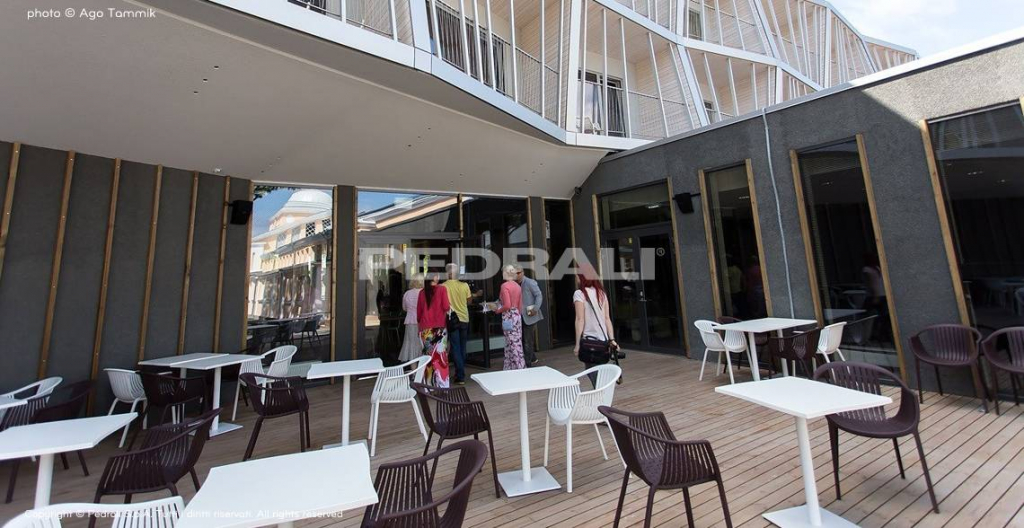 Кресло пластиковое Tatami кофе