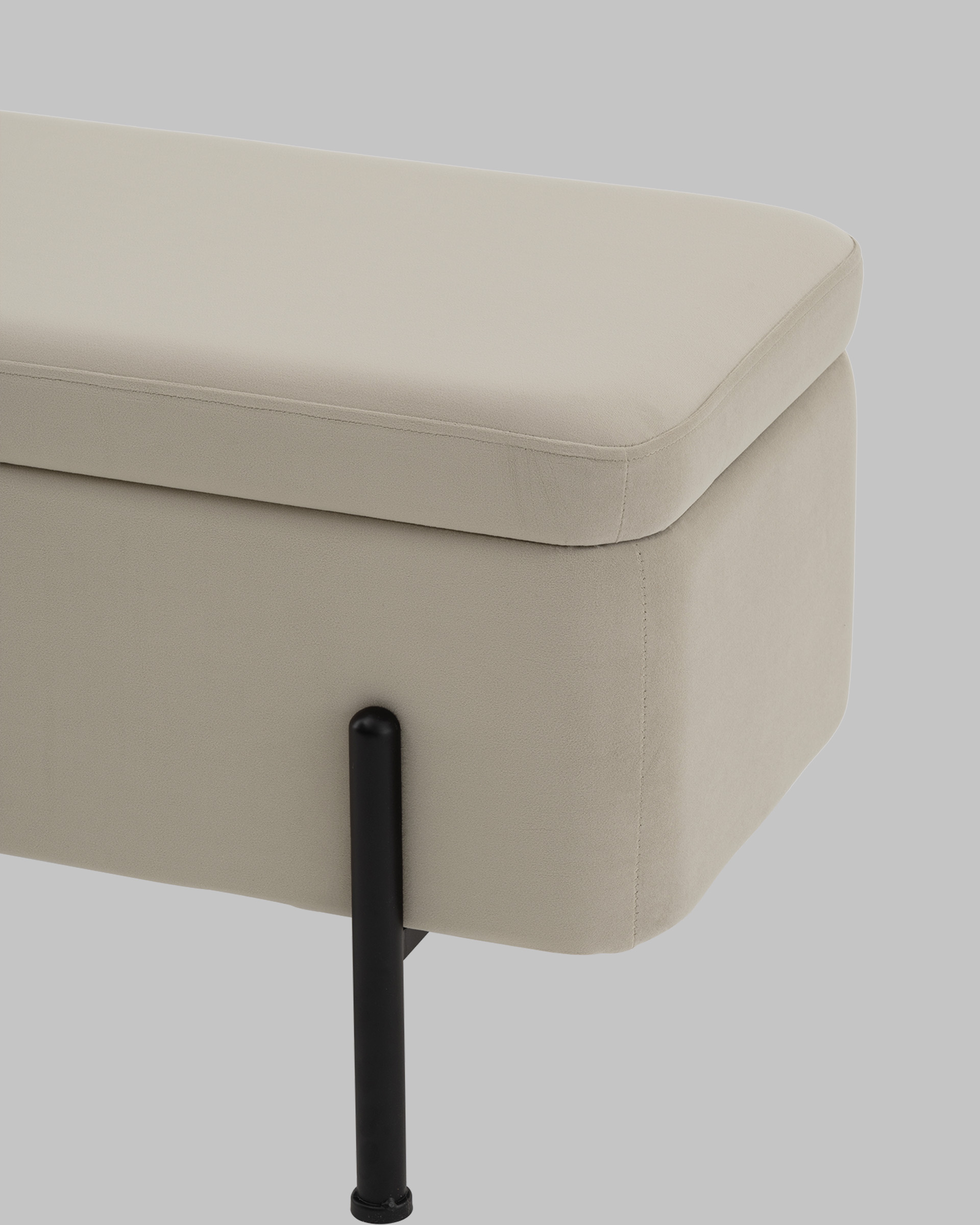 Банкетка Болейн с ящиком велюр бежевый черные ножки