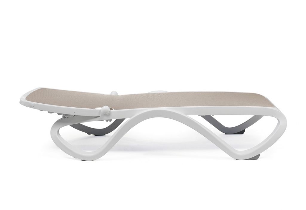 Шезлонг-лежак пластиковый Omega антрацит