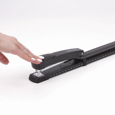 Степлер №24/6, 26/6 BRAUBERG "Universal", до 25 листов, С ФУНКЦИЕЙ БРОШЮРОВАНИЯ, черный, 220942 цена 995 ₽ Степлер №24/6, 26/6 BRAUBERG "Universal", до 25 листов, С ФУНКЦИЕЙ БРОШЮРОВАНИЯ, черный, 220942