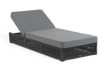 "Ривьера" шезлонг плетеный из роупа, каркас алюминий темно-серый (RAL7024) муар, роуп темно-серый круглый, ткань темно-серая 027цвет Темно-серый