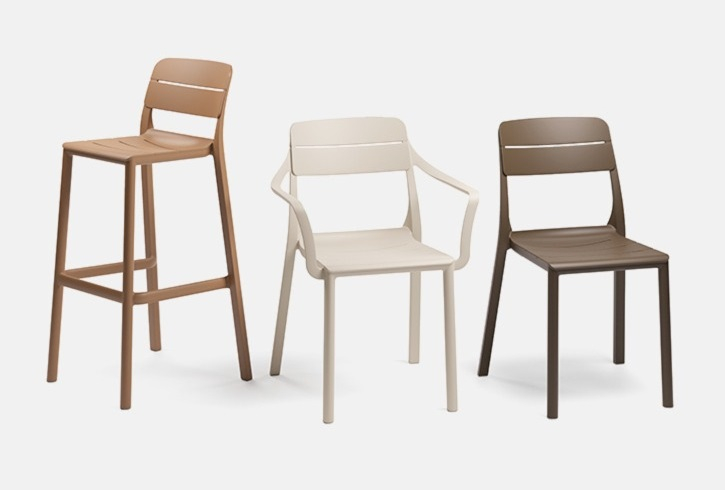 Стул пластиковый барный Cassia Stool бежевый