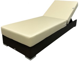Шезлонг-лежак плетеный с матрасом Mantera коричневый люкс, светло-бежевый