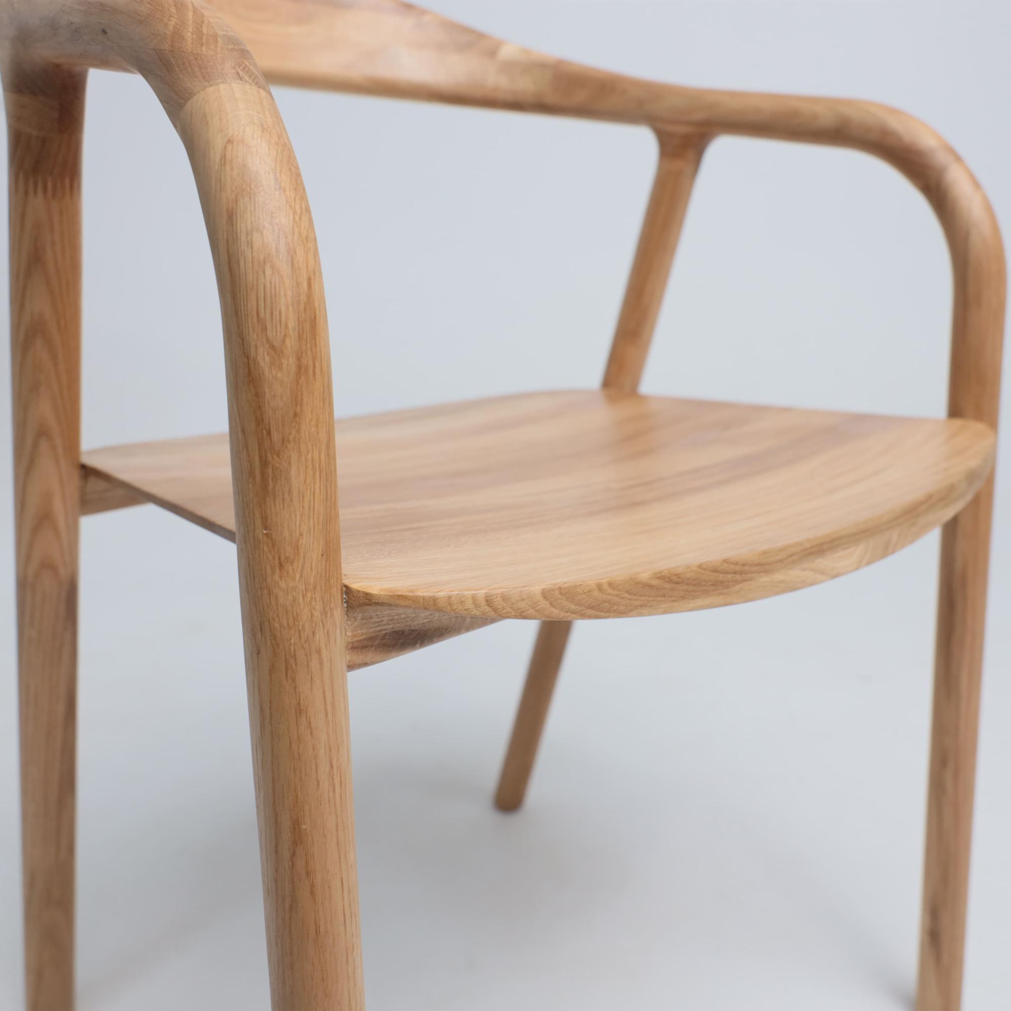 Стул Био, покрытие бесцветное, массив дуба