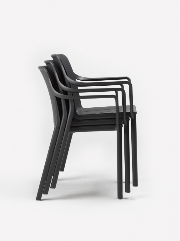 Кресло пластиковое Tiberina антрацит