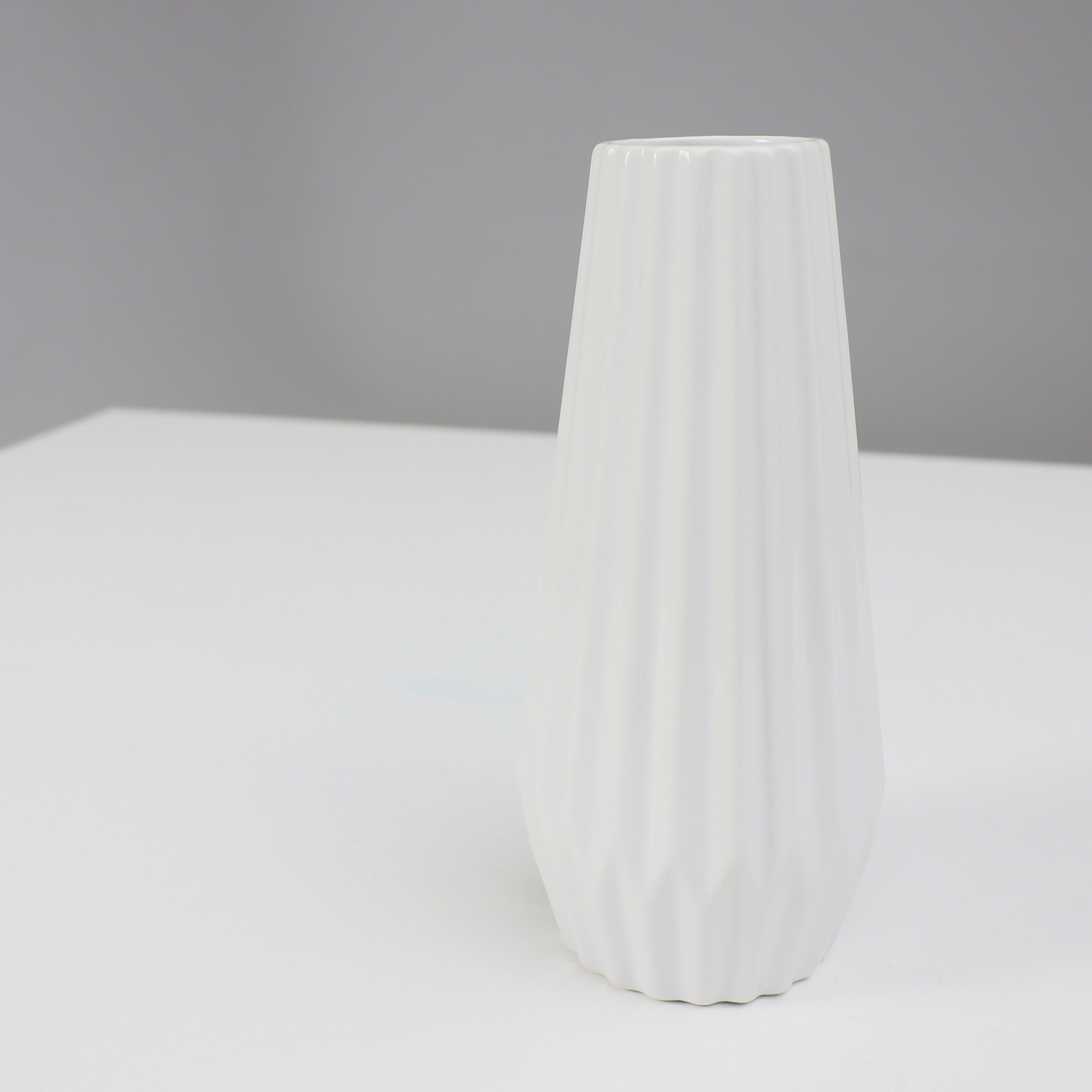 Ваза керамическая TONI, белый, 5*9*20.5см