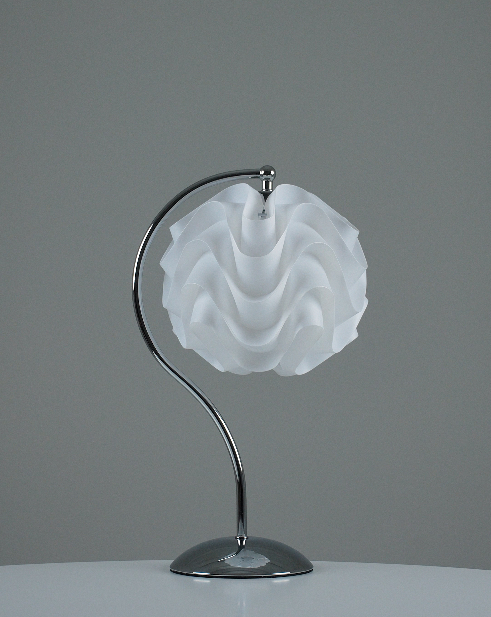 Лампа настольная Moderli V11009-T Flake