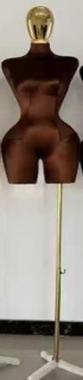 XCB-1 Манекен демонстрационный женский с головой на металлической треноге