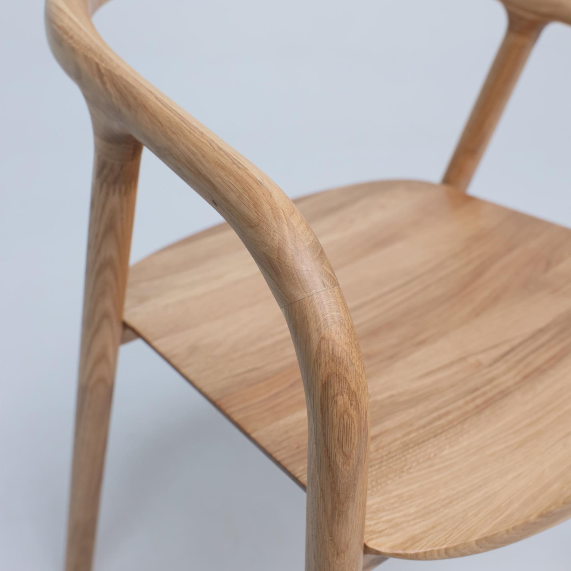 Стул Био, покрытие бесцветное, массив дуба