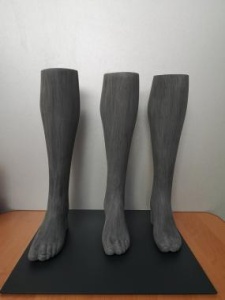 F11670 Манекен ног с магнитом (3 шт.) для носок и гольф H=460 мм