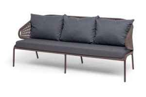 "Милан" диван 3-местный плетеный из роупа, каркас алюминий коричневый (RAL8016) шагрень, роуп коричневый круглый, ткань темно-серая 027цвет коричневый