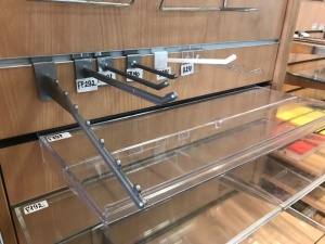 Крючок для экономпанели пластиковый A290 прозрачный