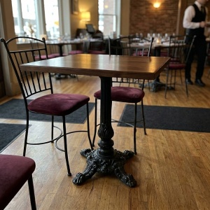 Самое мощное основание для стола из серии Bistrot для больших столешниц, материал - чугун, для ресторанов, артикул 3126