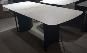 Стол RASMUS 160 TL-45 Белый мрамор, испанская керамика / черный каркас, ®DISAUR