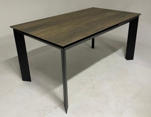 Стол КРЕМОНА (CREMONA) 140 цвет KL-61 под дерево, итальянская керамика/ ЧЕРНЫЙ, ®DISAUR