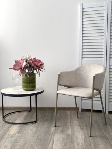 Стул ДИЛЛ, цвет RAIN 8 слоновая кость, велюр / шампань каркас