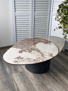 Стол кофейный НИКЛАС (NIKLAS) цвет PANDORA  керамика на стекле/ МДФ/ темно-серый МДФ каркас ®DISAUR